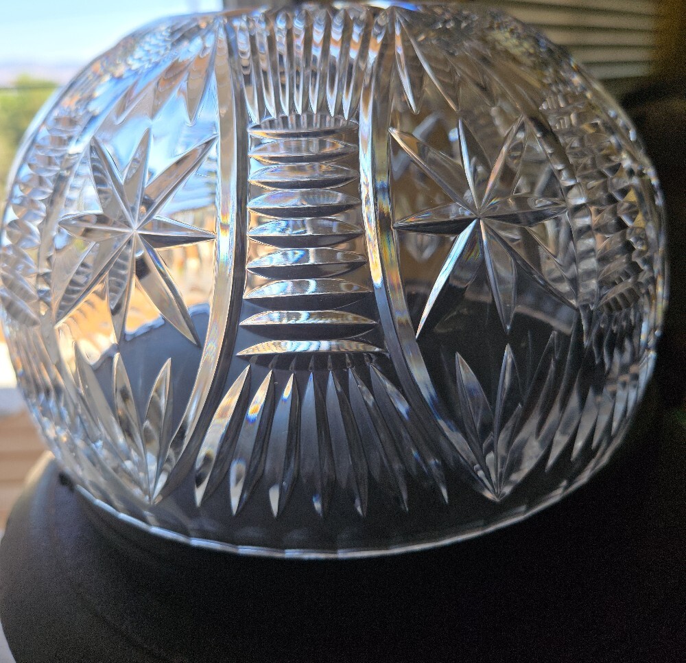 Clear Hand Cut Crystal Vintage Glass Large Salad Or Decorative Bowl - Picture 9 of 12